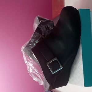 AETREX ORTHOTIC FOOTWEAR